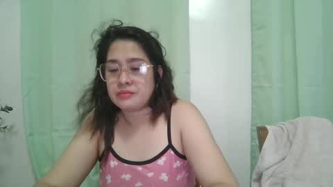 Snapshot of immaculate02 chatting on 05/13/26, 06:44 Immaculate02 online show from 05/13/26, 06:44