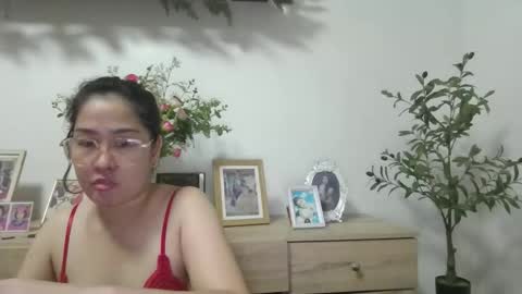 Snapshot of immaculate02 chatting on 05/14/26, 07:48 Immaculate02 online show from 05/14/26, 07:48
