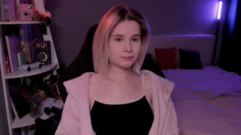 Snapshot of imnotmia chatting on 02/21/26, 10:49 Mia online show from 02/21/26, 10:49