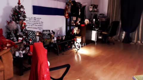 Empress online show from 02/02/25, 11:53