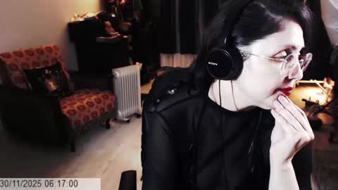 Empress online show from 11/30/25, 04:16