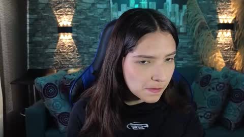 Karen  online show from 10/06/25, 07:22