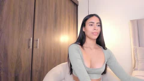 Snapshot of imsaraah chatting on 02/27/26, 10:54 sarah online show from 02/27/26, 10:54