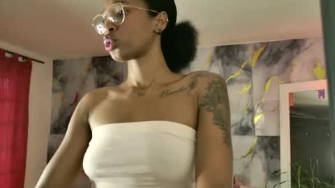 Snapshot of imselma chatting on 06/20/26, 12:41 Ill take a break see you later to light candles online show from 06/20/26, 12:41