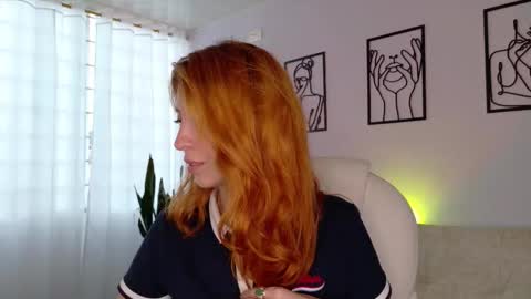 Snapshot of imsiennabellucci chatting on 09/24/25, 09:07 Sienna online show from 09/24/25, 09:07