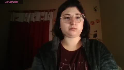 Florencia online show from 10/28/25, 02:37