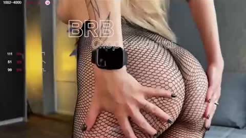 Snapshot of imtaya chatting on 10/17/25, 09:12 Taya online show from 10/17/25, 09:12