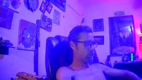 imtru online show from 11/25/25, 03:06