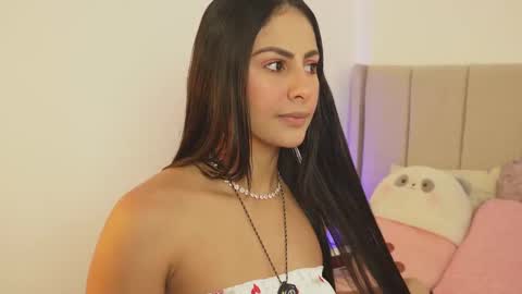 imvickyrachell_ online show from 11/23/25, 03:01