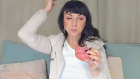 Ina Kush online show from 02/16/25, 12:52