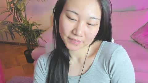 Snapshot of inari__okami chatting on 02/09/25, 02:07 INARI online show from 02/09/25, 02:07