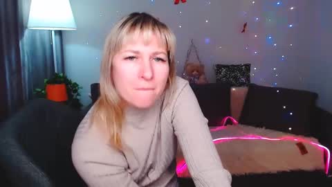 incredible_ariela online show from 02/26/25, 12:03