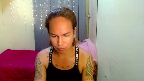 Snapshot of indaypakay_ts chatting on 01/31/25, 10:42 Pakay online show from 01/31/25, 10:42