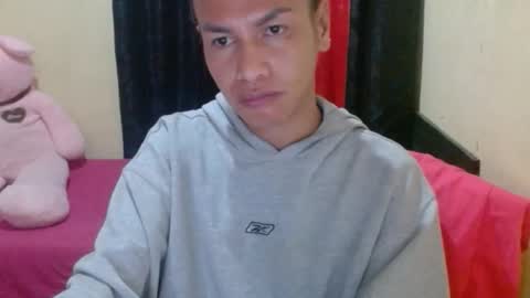 Snapshot of indaypakay_ts chatting on 12/01/25, 04:34 Pakay online show from 12/01/25, 04:34