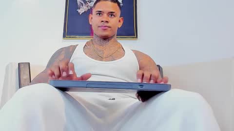 Jacobo online show from 10/19/25, 06:30