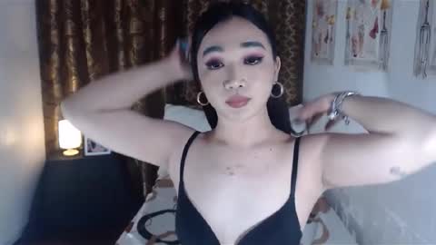 indestructabletrixie online show from 01/07/25, 12:34