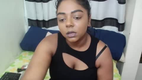 Snapshot of indian_firexx chatting on 09/19/25, 05:42 Tanya online show from 09/19/25, 05:42