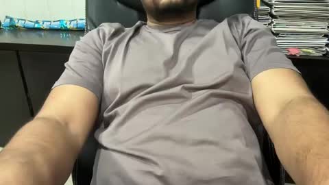 Snapshot of indian_gujju chatting on 10/14/25, 06:42 Jay online show from 10/14/25, 06:42