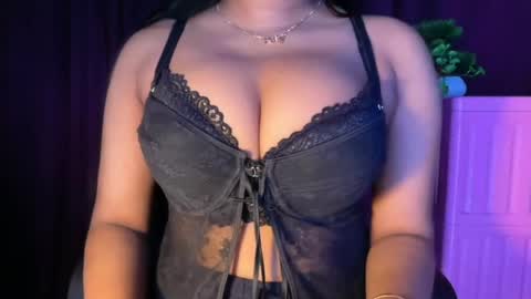 Raya  online show from 05/03/26, 04:07