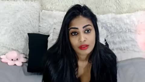 Snapshot of indian_swaggerliciousx chatting on 05/15/26, 11:01 Jazmin online show from 05/15/26, 11:01
