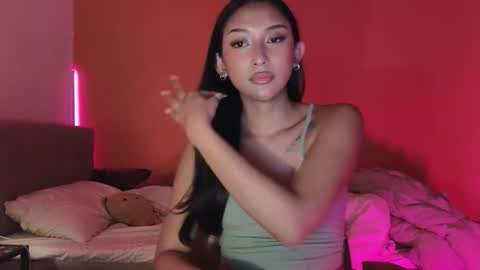 Snapshot of indiana_rouge chatting on 10/17/25, 12:08 Indiana Rouge online show from 10/17/25, 12:08