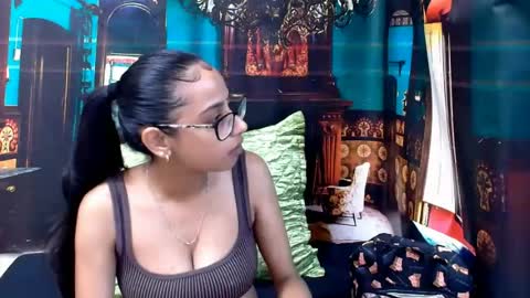 Snapshot of indianbootylicious1 chatting on 06/12/26, 05:39 nala online show from 06/12/26, 05:39