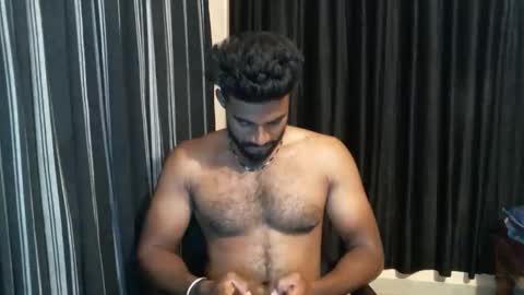 Snapshot of indianbull2023 chatting on 01/10/26, 06:53 indian slim boy with big for u online show from 01/10/26, 06:53