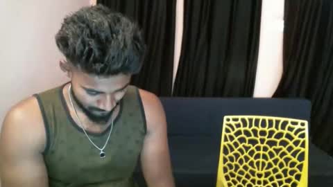 Snapshot of indianbull2023 chatting on 04/19/26, 04:34 indian slim boy with big for u online show from 04/19/26, 04:34