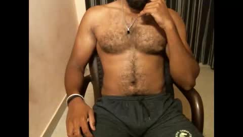 Snapshot of indianbull2023 chatting on 05/06/26, 10:26 indian slim boy with big for u online show from 05/06/26, 10:26