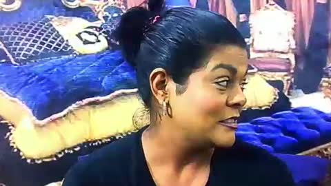 indiancherrypie online show from 10/27/25, 05:33