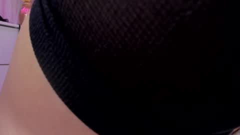 Snapshot of indiancutie_ chatting on 03/13/26, 01:01 MIA online show from 03/13/26, 01:01