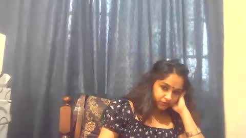 Snapshot of indiancutiexo chatting on 11/09/25, 02:48 indiancutiexo online show from 11/09/25, 02:48