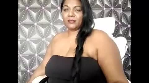 Snapshot of indiandelia chatting on 01/10/26, 09:11 indiandelia online show from 01/10/26, 09:11