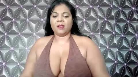 Snapshot of indiandelia chatting on 01/12/26, 04:39 indiandelia online show from 01/12/26, 04:39
