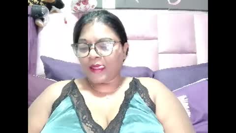 Snapshot of indiandelia chatting on 01/13/26, 03:01 indiandelia online show from 01/13/26, 03:01
