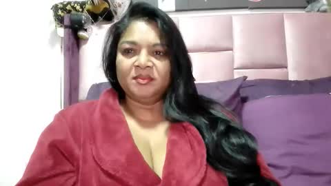 Snapshot of indiandelia chatting on 05/01/26, 03:55 indiandelia online show from 05/01/26, 03:55