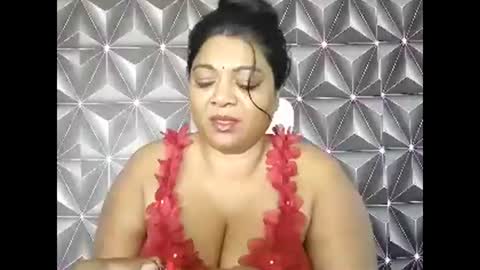 Snapshot of indiandelia chatting on 05/28/26, 08:44 indiandelia online show from 05/28/26, 08:44