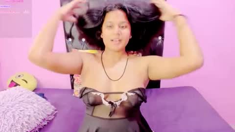 Snapshot of indianflame chatting on 01/03/25, 10:20 PARADISEQUEEN online show from 01/03/25, 10:20