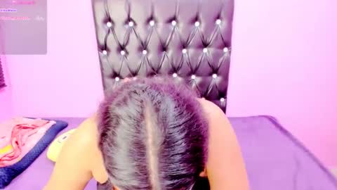 Snapshot of indianflame chatting on 02/01/25, 12:47 PARADISEQUEEN online show from 02/01/25, 12:47