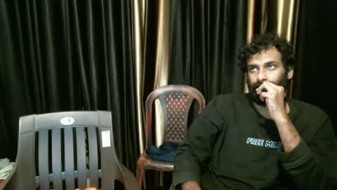 Snapshot of indianh chatting on 12/19/24, 08:23 indian hairy online show from 12/19/24, 08:23