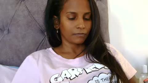 priya online show from 06/19/26, 07:01