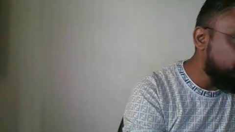 Snapshot of indianlover1433 chatting on 01/16/25, 07:49 Indian lover online show from 01/16/25, 07:49
