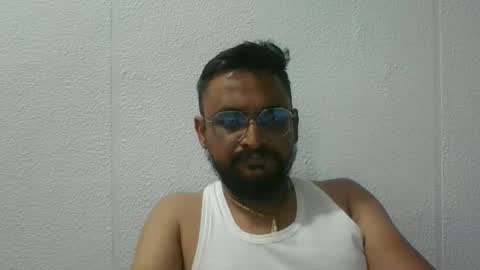Snapshot of indianlover1433 chatting on 09/30/25, 09:58 Indian lover online show from 09/30/25, 09:58