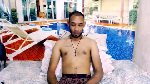 Snapshot of indianmagicmike69 chatting on 12/15/25, 04:22 indianmagicmike69 online show from 12/15/25, 04:22