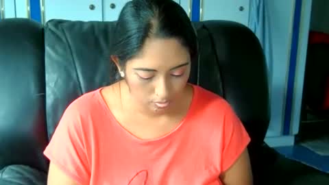 Snapshot of indianplaygal69 chatting on 12/13/24, 01:22 Indianpalgal69 online show from 12/13/24, 01:22