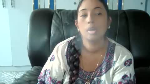 Snapshot of indianplaygal69 chatting on 02/18/25, 06:48 Indianpalgal69 online show from 02/18/25, 06:48