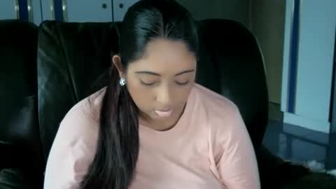 Snapshot of indianplaygal69 chatting on 09/23/25, 06:16 Indianpalgal69 online show from 09/23/25, 06:16