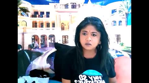 Mika online show from 10/07/25, 04:31