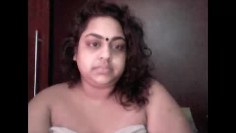 indianpooja1027 online show from 02/18/26, 07:37