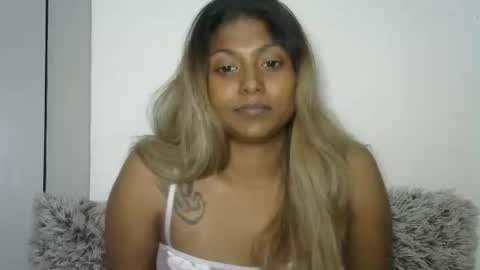 Snapshot of indianqtpie6 chatting on 09/24/25, 06:11 indianqtpie6 online show from 09/24/25, 06:11